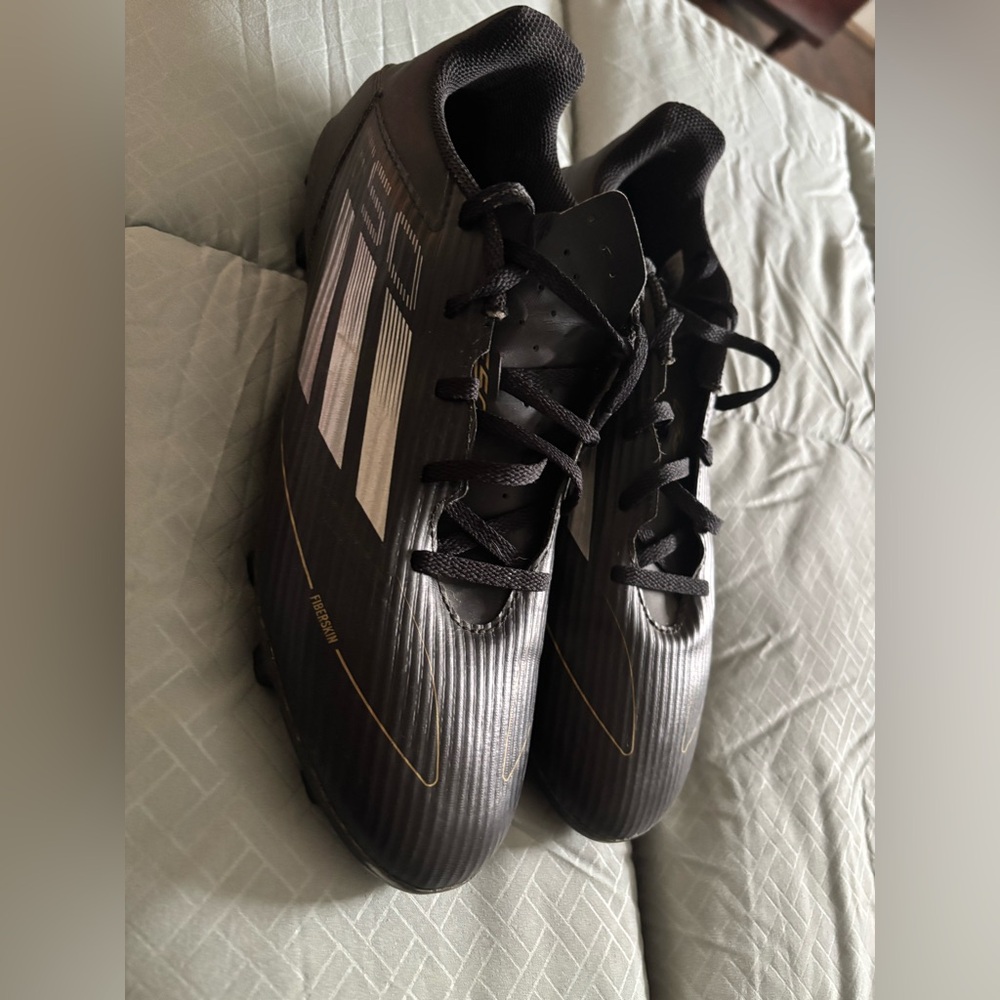 Black and Gold Men's Athletic Shoes